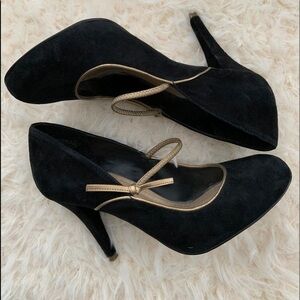 Rockport Black Suede pumps